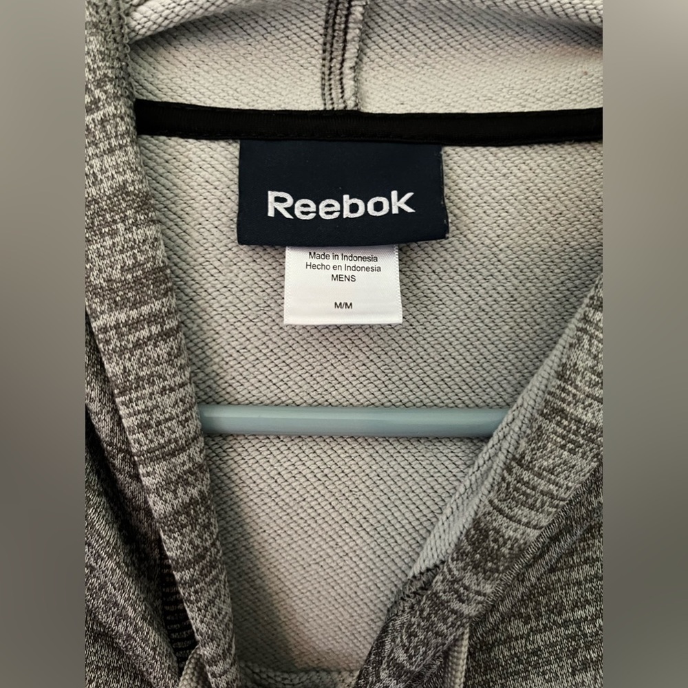 Men’s Medium Gray Reebok Hoodie Great Shape - Picture 2 of 3